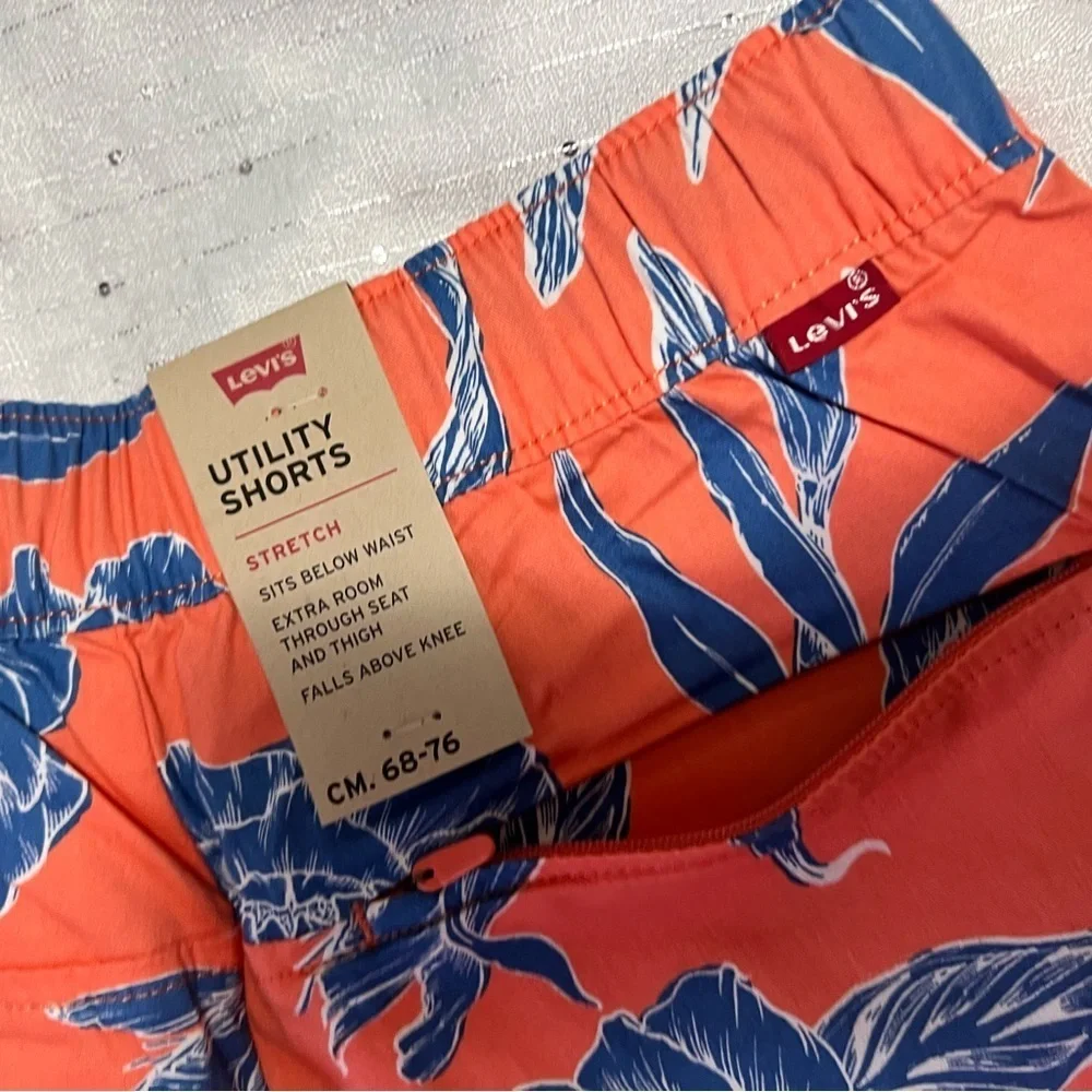 Levi’s Short for Men and Orange  floral color